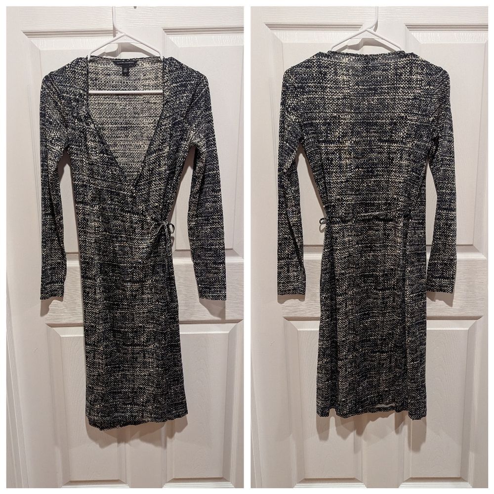 Banana Republic Size‎ XS Black & White Silk Blend Wrap Dress